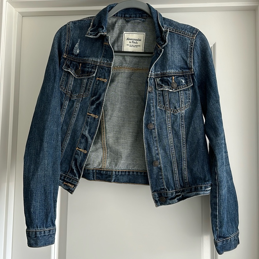 Abercrombie & Fitch Jean Jacket. Size S